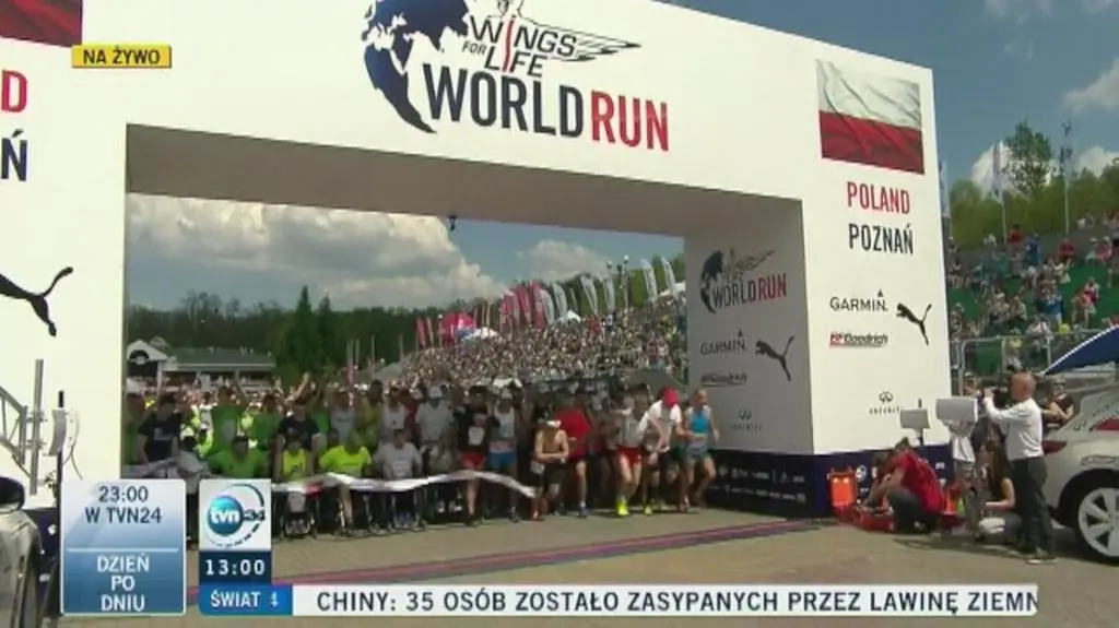 Moment rozpoczęcia biegu charytatywnego Wings For Life World Run