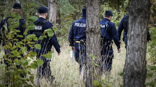 Akcja poszukiwawcza podejrzanego o zabójstwo 6-latka