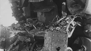 Lokomotywa uszkodzona podczas katastrofy na dworcu w Gdyni, 1931