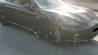 Wjechał na hulajnodze na przejście, został śmiertelnie potrącony przez porsche