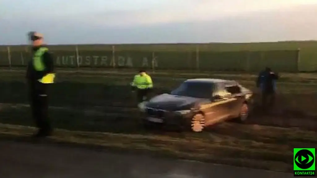 Pękła opona w limuzynie prezydenta Dudy