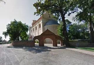 Śmierć na plebanii. Nie żyje wikary 