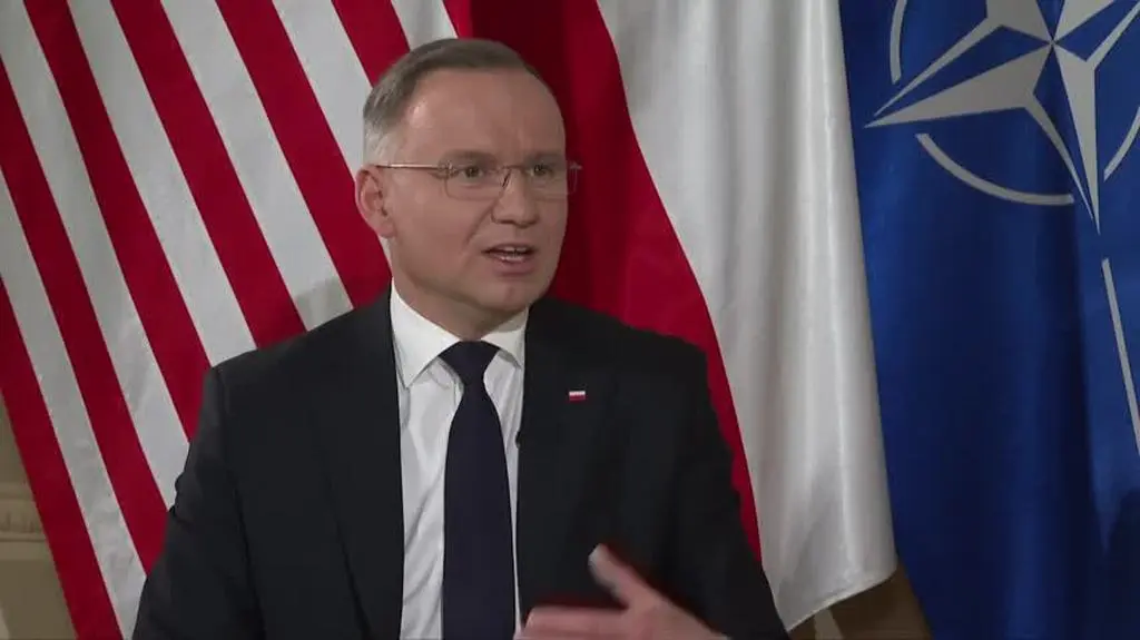 duda wrona 8 papiez