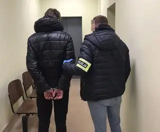22-latek odpowie za sprowadzenie bezpośredniego niebezpieczeństwa
