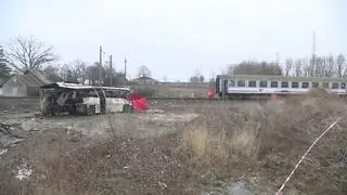 Zderzenie autobusu z pociągiem