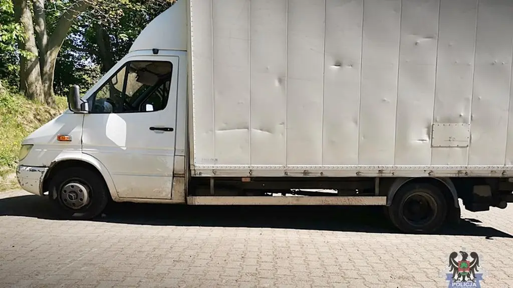 Auto dostawcze było przeładowane