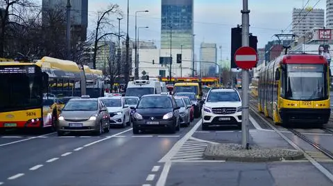 Część osób może stracić pracę, branża ostrzega przed "paraliżem"