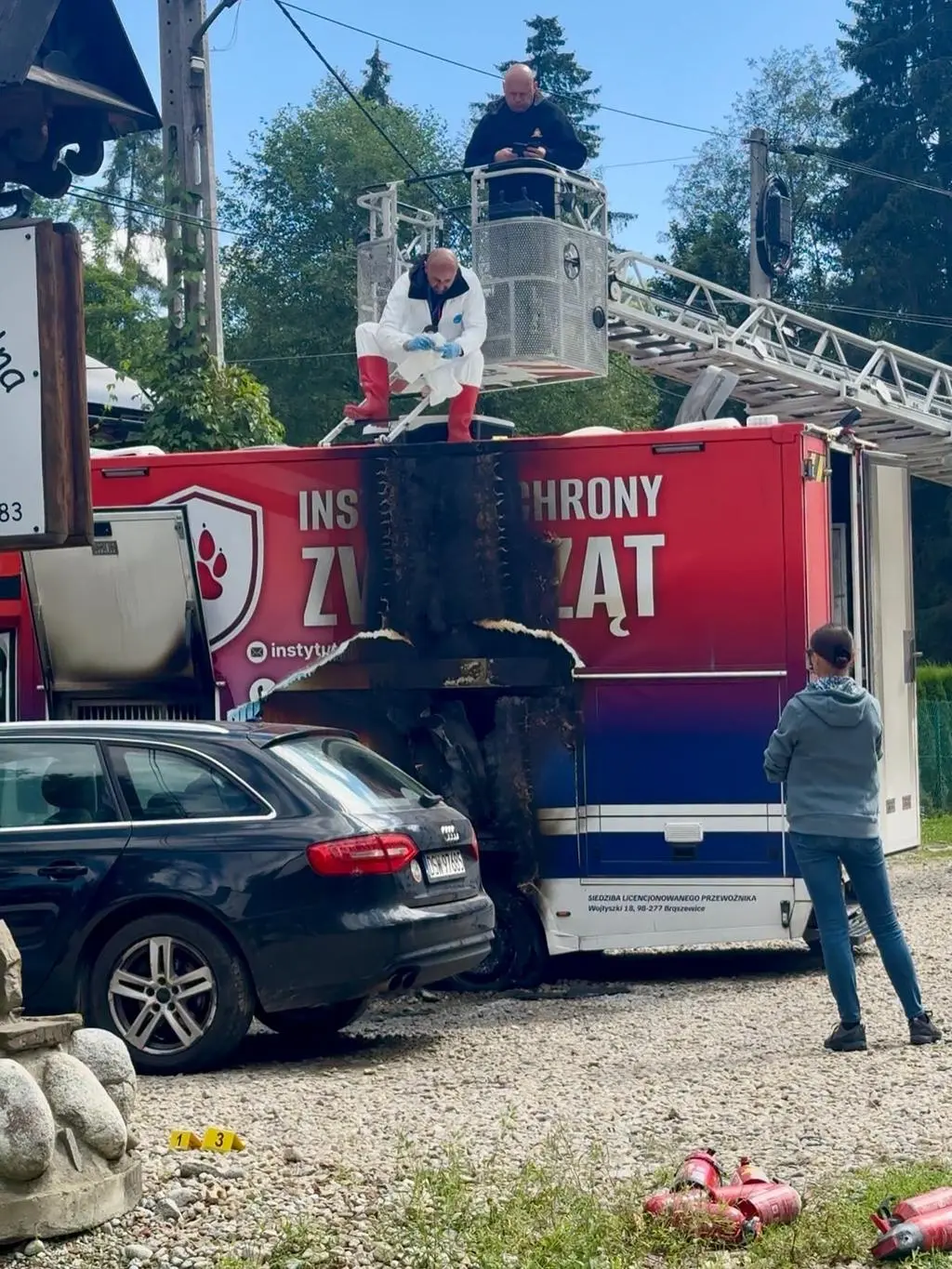 Samochód DIOZ po pożarze