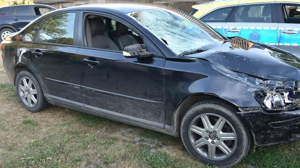 Samochód, którym 26-latek potrącił kobietę
