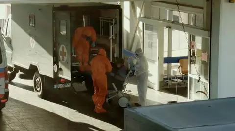 "Chcieliśmy pokazać, co ta pandemia w nas uruchomiła". Reportaż "Brudna strefa" w TVN24 GO