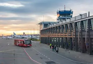 Koszmarny początek wakacji. Lot opóźniony o 44 godziny
