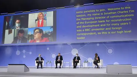 Globalna dyskusja o rozwoju internetu. W Katowicach ruszył szczyt cyfrowy ONZ