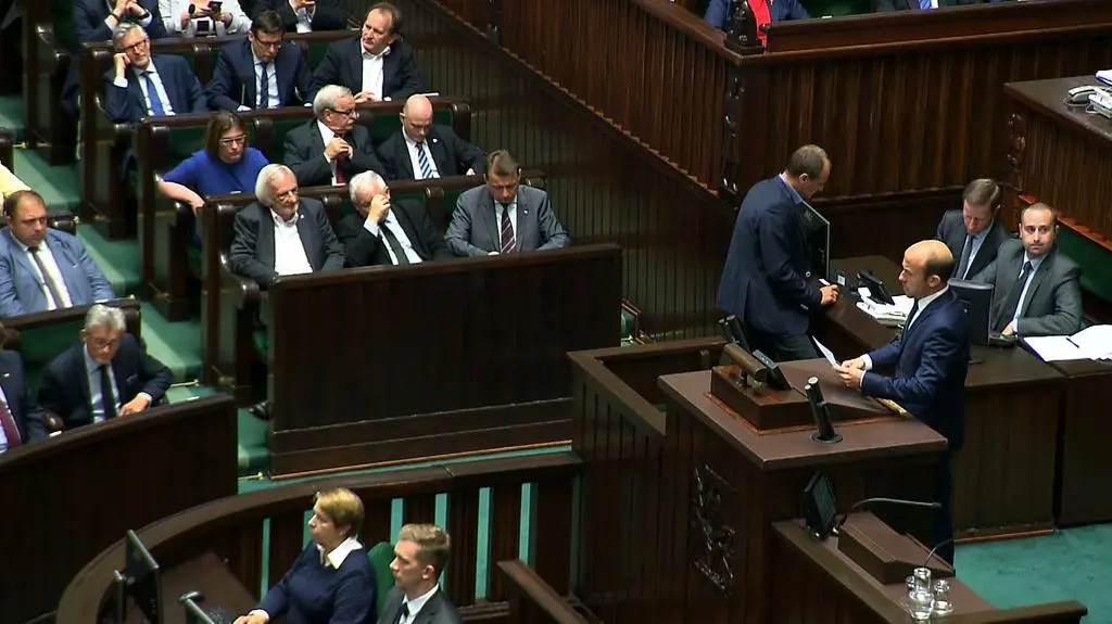 Budka do Gowina: czy przyłączasz się do narodowo-socjalistycznej rewolucji?