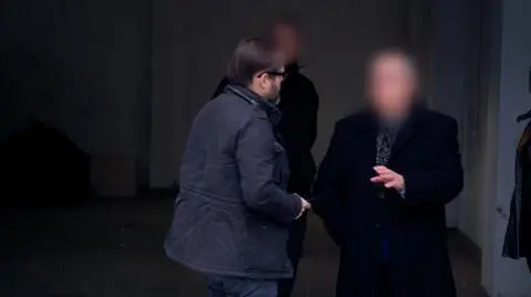 Okazały ołtarz, dom za miliony, jaguar i dziennikarska prowokacja. Jak dorobił się proboszcz 