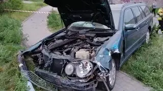 Wypadł z drogi i ściął latarnię. Kierowca miał trzy promile alkoholu