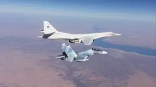 Rosyjskie naloty. Su-30 eskortują Tu-160