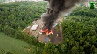 Pożar zbiorników z chemikaliami w Żarowie
