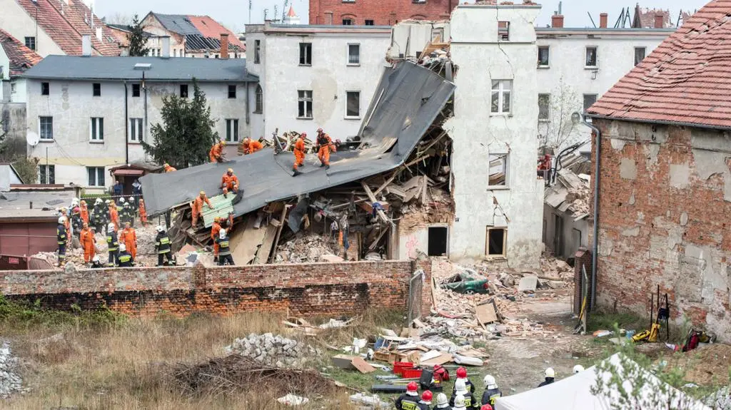 Póki nie zostanie to całkowicie uprzątnięte nie możemy mówić o zakończeniu działań