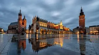 shutterstock_2137895843