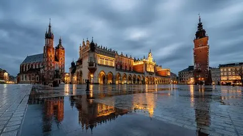 shutterstock_2137895843