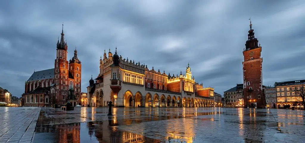 shutterstock_2137895843