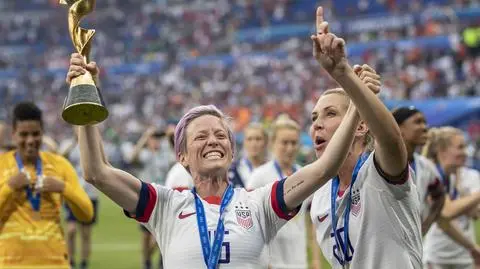 Trumpa nie odwiedziła, od Bidena przyjęła order. Megan Rapinoe kończy karierę, ale nie zamierza milczeć
