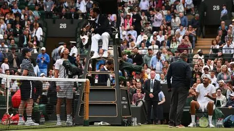 Były nerwy i kłótnie, są kary. Kyrgios i Tsitsipas muszą sięgnąć do kieszeni