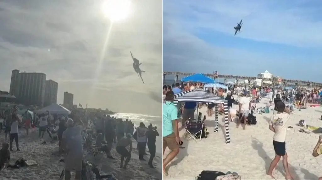 Niski przelot samolotu zespołu Blue Angels