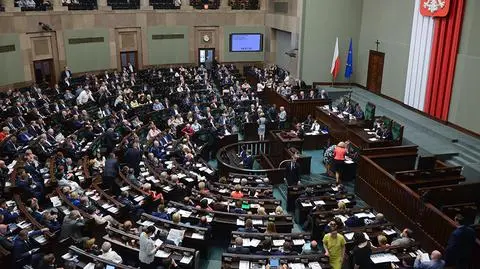 PiS proponuje nową opłatę paliwową