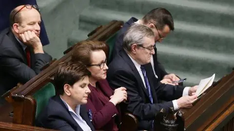 Premier: wprowadzamy reformę oświaty. Podaje ważny termin