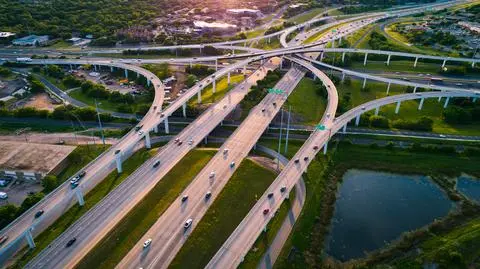 Gigantyczna fala wycofanych aut w USA