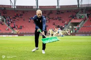 Pracownicy klubu robili wszystko, żeby mecz się odbył