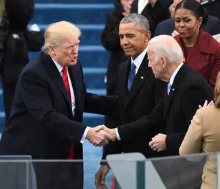 Donald Trump i Joe Biden w 2017 roku. Wtedy Trump został prezydentem