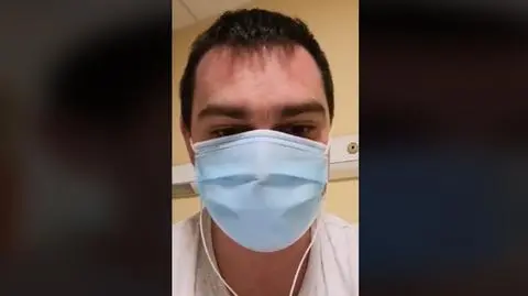 Pokazał, jakie warunki panują w szpitalu. Teraz trafił do pojedynczej sali. "Jest już całkiem inna opieka"