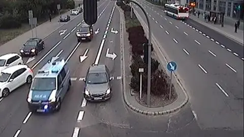 Police escort father with his suffocating 5-year-old son to a hospital
