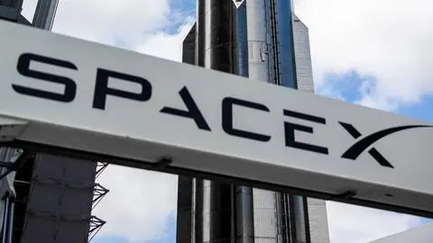 space x 02