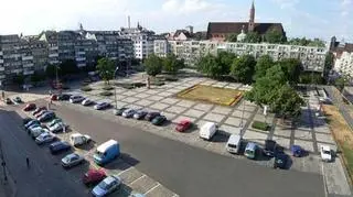 Parking pod placem powstanie do 2013 roku