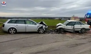 65-letnia kobieta zginęła w zderzeniu dwóch samochodów osobowych