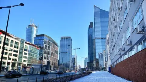 warszawa shutterstock_1906805068