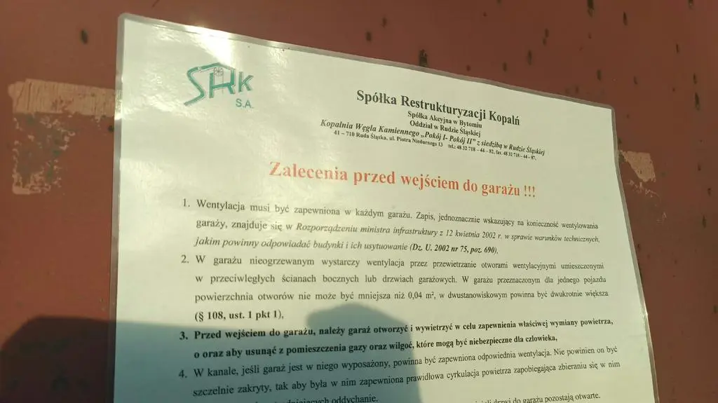 SRK ostrzegło użytkowników garaży