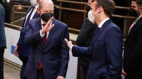 Scholz "wyraził zaniepokojenie", Macron "podkreślił wagę suwerenności". Rozmawiali z Putinem
