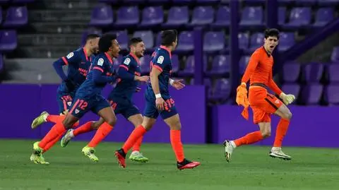 Gol bramkarza Sevilli w ostatniej akcji meczu. "Nie wiedziałem, jak mam go celebrować"