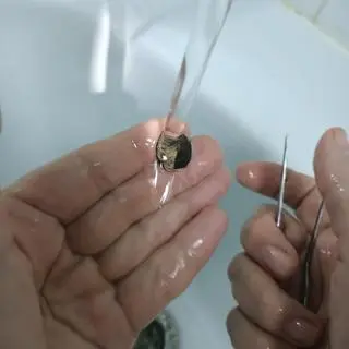 Moneta utrudniała oddychanie prawą przegrodą nosa 