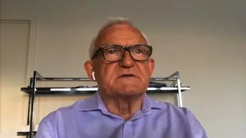 "Próby wstawania z kolan jeszcze bardziej wgniotły nas w ziemię"