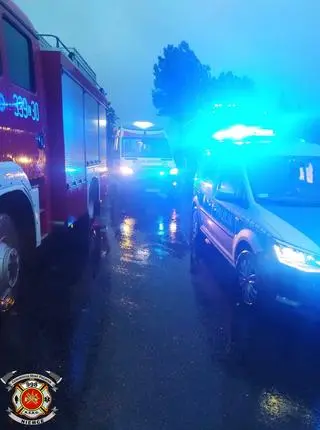 Na miejscu interweniowało pogotowie, straż pożarna i policja 