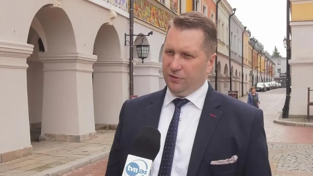 Wojewoda lubelski wyjaśnia przyznanie medali za ochronę przed ideologią LGBT