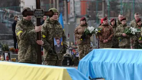 Samotny pogrzeb młodego ukraińskiego żołnierza. Dmytro Kotenko został pochowany z dala od rodziny