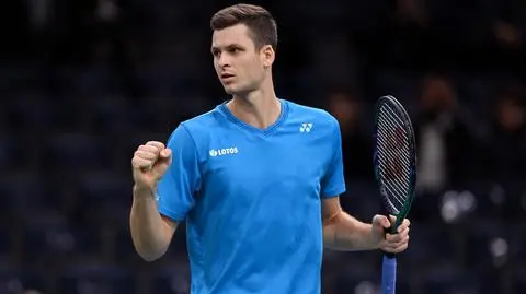 Wielkie emocje w Paryżu. Hurkacz wyszarpał awans do ATP Finals