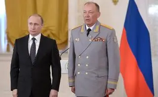 Władimir Putin i Aleksandr Dwornikow. Zdjęcie z 2016 roku  