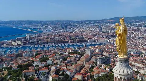 Wojny gangów od Paryża po Marsylię. "Le Figaro": trwa meksykanizacja Francji